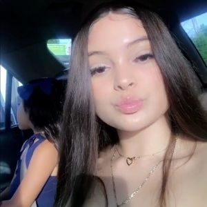 Meet your Posher, Kensy